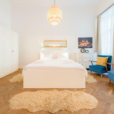 Oasis Apartments - Liberty Square Budapest Eksteriør bilde