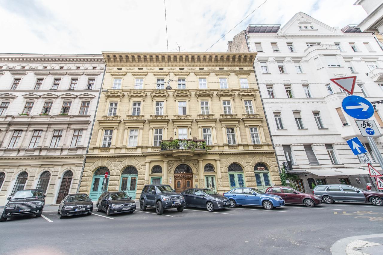 Oasis Apartments - Liberty Square Budapest Eksteriør bilde